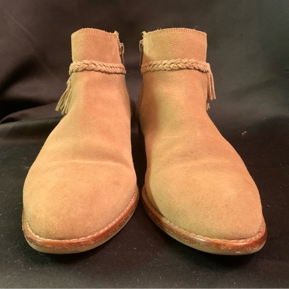 H Gianni Bini suede tasseled ankle boots women’s size 10 - Picture 3 of 13